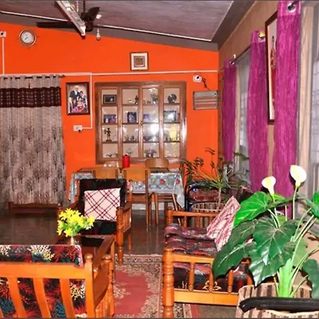 Honey Palace Homestay Madikeri Exterior photo