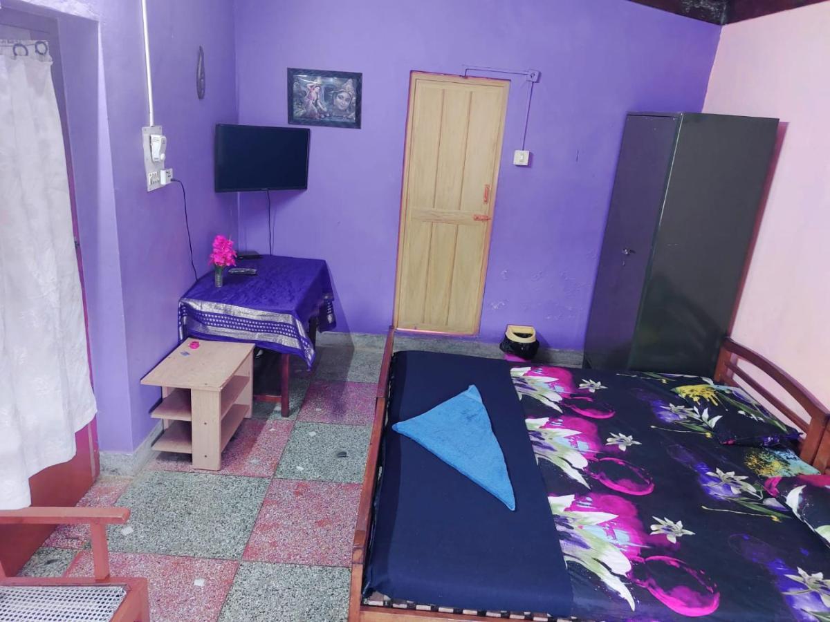 Homestay Honey Palace *